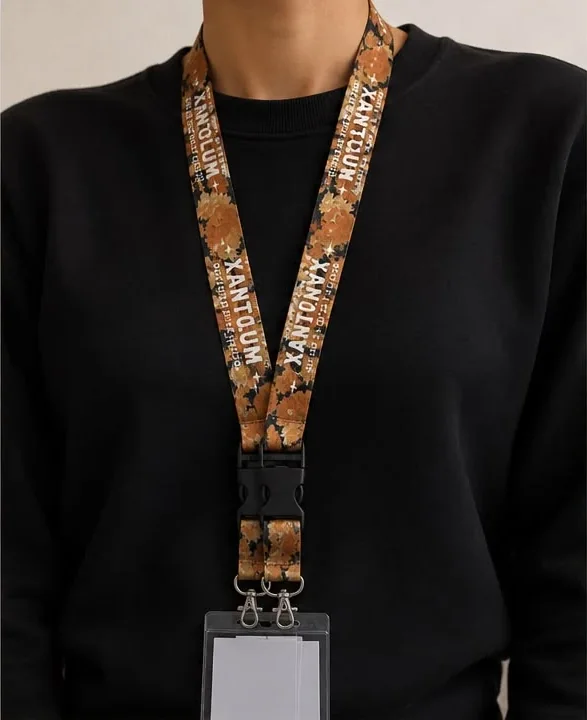 Lanyard Xantolum puesto